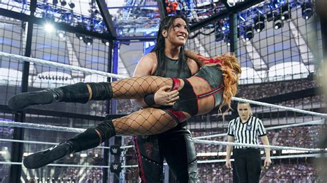 Raquel Rodriguez Worked Through Health Issue At Wwe Elimination Chamber