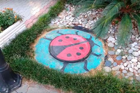 How To Hide Sewer Cover In The Yard In Easy Ways