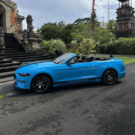 Ford Mustang Convertible Blue - Airport Transfer, Shuttle Bus Group ...