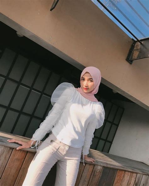 Dinah Bawazier Gaya Hijab Gaya Hijab Kasual Mode Wanita