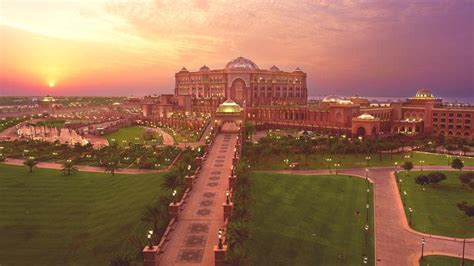 Abu Dhabi’s main landmark: the Emirates Palace