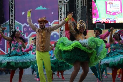 Festival de Quadrilhas destaca a cultura nordestina na Praça Álvaro