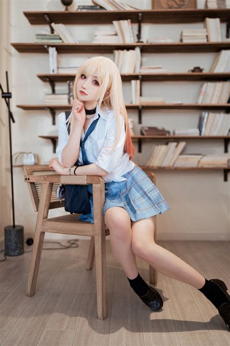 知名动漫Coser rioko凉凉子 更衣人偶 本番 67P 3V 930MB 美丝云