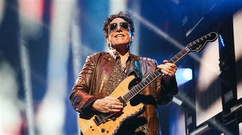 Journey Plays First Show of 2023 at Oklahoma Casino: Concert Review – Billboard