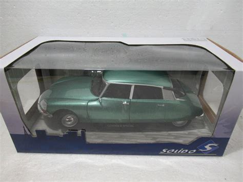 Citroën DS Special 1969 1975 grün met 1 18 von Solido Kaufen auf Ricardo