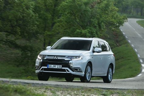 Unterwegs Im Mitsubishi Outlander Plug In 4wd Fuhrpark