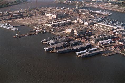 Amphibious Assault Ship Helicopter Photo Index Lph 7 Guadalcanal