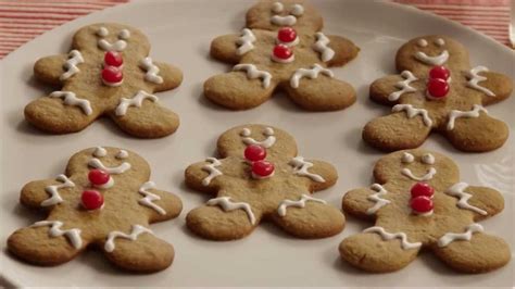 How To Make Gingerbread Men Cookie Recipes Youtube