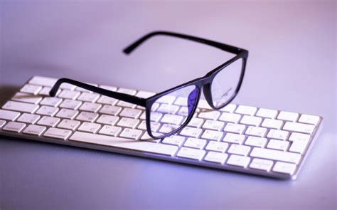 Which Is Better: Computer Glasses or Blue-Light Glasses?