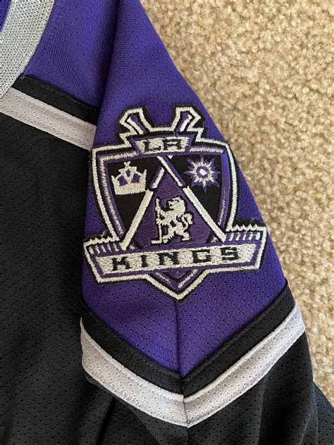 LA Kings Purple Silver and Black Crown Jersey CCM Size Large | SidelineSwap