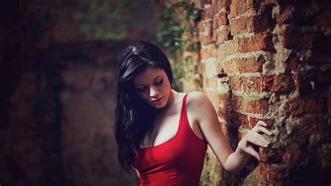 5120x2880px Free Download Hd Wallpaper Red Spaghetti Strap Top