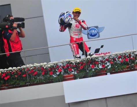 Cetak Sejarah Di Moto Gp Siapakah Mario Aji Mantan Pebalap Motor