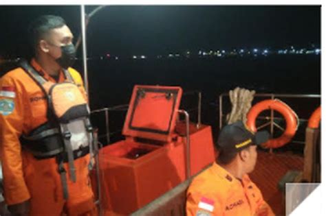 Tim Sar Bergerak Cari Kapal Speedboat Rombongan Bupati Fakfak Okezone