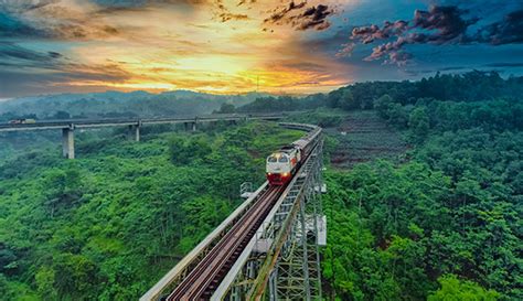 Jadi Transportasi Ternyaman Masa Kini Ini Asal Mula Kereta Api Gaekon