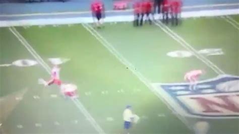 Video Chiefs Harrison Butker Is Making 70 Yard Field Goals In Warm