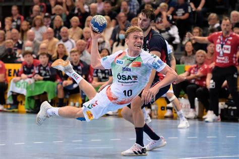 Handball Bundesliga Magdeburg Schl Gt Leipzig Im Derby Berlin Weiter