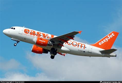 G EZAY EasyJet Airbus A319 111 Photo By Tony Scruton ID 051328