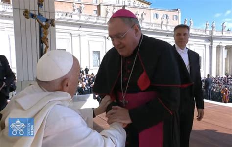 Mons Jos Mar A Gil Tamayo Recibir En Roma El Palio Arzobispal