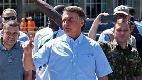 No Acaban Líos Para Jair Bolsonaro Investigan A Un Asesor Por Lavado