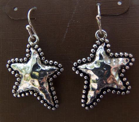 HAMMERED SILVER STARS Earrings – Sunflower Hollow