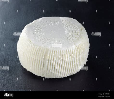 Brocciu cheese fotografías e imágenes de alta resolución - Alamy