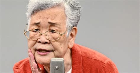 読む写真：76歳 若手ピン芸人「おばあちゃん」 学ぶ喜びかみしめ、舞台で異彩を放つ [写真特集7 18] 毎日新聞