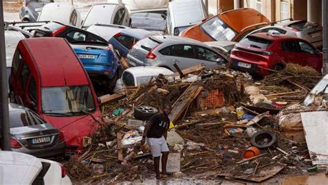 Ano De Chuva Em Horas A Devasta O Provocada Por Tempestade Do