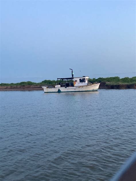 Dvids Images Coast Guard Good Samaritan Rescue From Aground