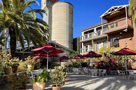 Top 10 Places to Stay in Downtown Napa - NapaValley.com