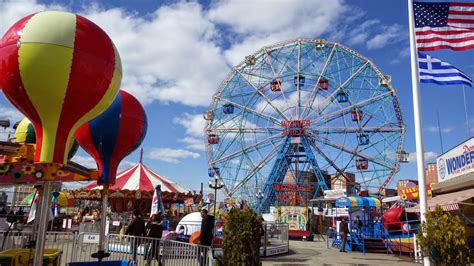 Frogma: Coney Island Boardwalk