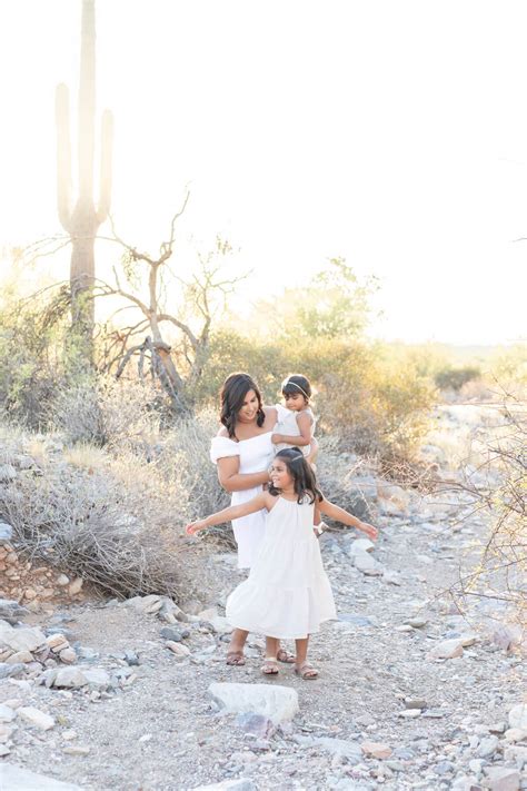 Top 10 Mom And Daughter Photo Ideas And Poses Flytographer