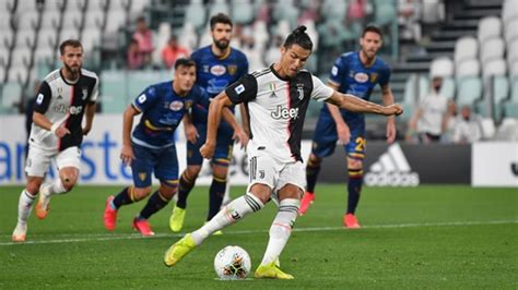 Juventus 4 0 Lecce Dybala Ronaldo And Higuain Help Open Up Seven