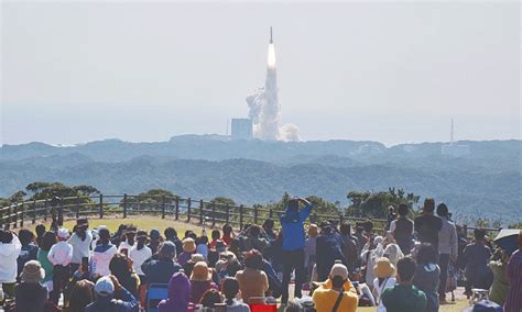 Japans New H Rocket Fails Again Forced To Self Destruct Newspaper