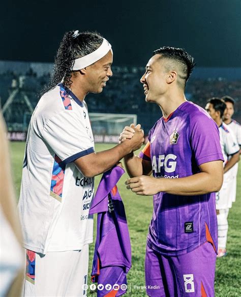 Asean Football On Twitter Ronaldinho Played For Rans Nusatara In