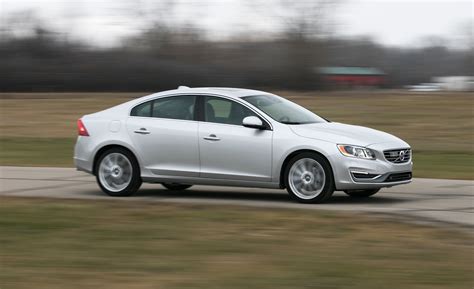 2018 Volvo S60 In Depth Model Review Car And Driver