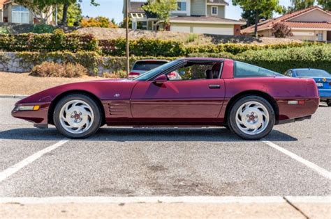 No Reserve Original Owner 1993 Chevrolet Corvette Coupe 40th Anniversary For Sale On Bat