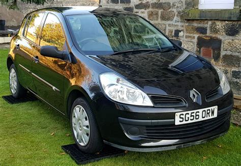 Black 5dr Renault Clio 12 Expression Low Miles In Cardenden Fife