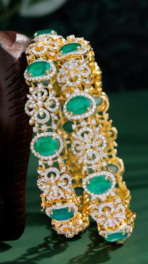 Emerald diamond bangle | Gold bangles design, Antique bridal jewelry ...