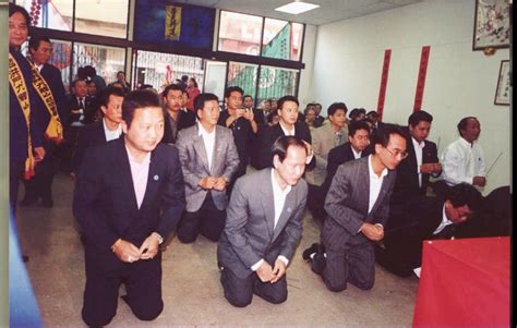 TRIAD RITUALS IN HONG KONG AND HOW THEY’VE BEEN CHANGED BY TECHNOLOGY ...