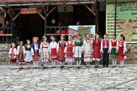 Melnik, Bulgaria - The Smallest City in The World | Adventure ...