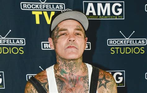 Shifty Shellshock Frontman Of Crazy Town Dead At 49