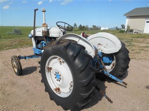 Ford 4000 Select O Speed 2wd Tractor Bigiron Auctions