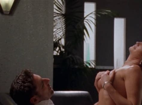 Lauren Hays nude pics página 5