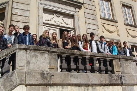 Les jeunes Allemands en visite au château Boën sur Lignon 42130