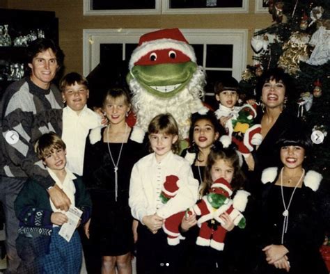 Kardashian Family Christmas Cards Over the Years: PHOTOS