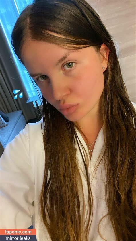 Elizabeth M Aka Elizabethkm Nude Leaks Onlyfans Photo Faponic