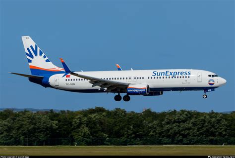 TC SEN SunExpress Boeing 737 8HC WL Photo By Daniel Nagy ID 1042252