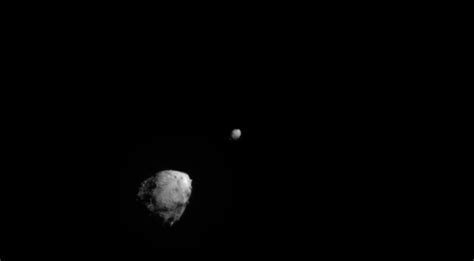 Watch Moment Nasas Dart Spacecraft Crashes Into Asteroid