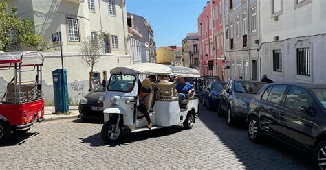 Tour Panoramico Di Ore In Tuk Tuk Del Centro Storico Di Lisbona E