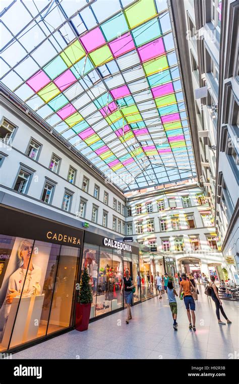 GeschÄfte Im Rathaus Galerien Shopping Arcade Innsbruck Tirol Tirol